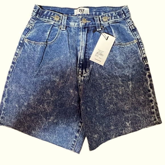 ZeeGee (ZGY) Shorts - Picture 2 of 4